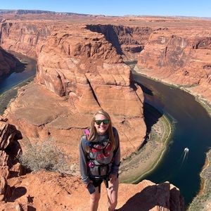 Meet your Posher, Ashlee